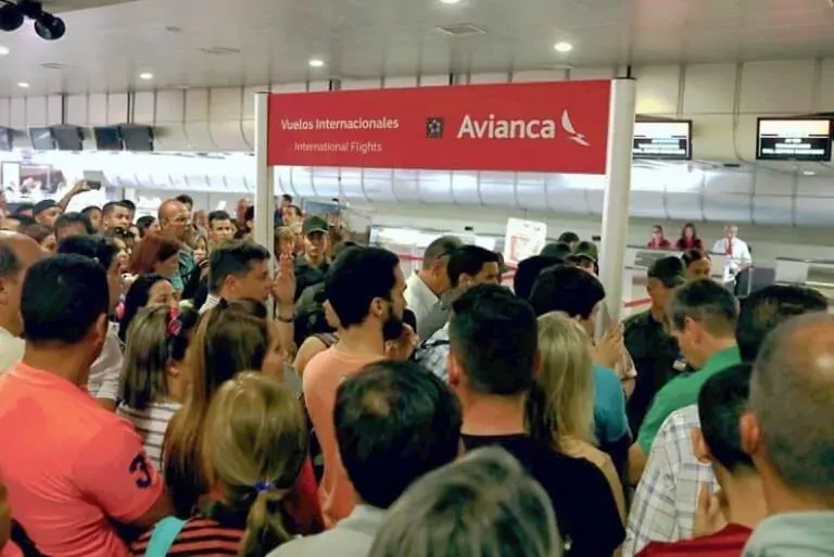 Telefonos de contacto Avianca Colombia